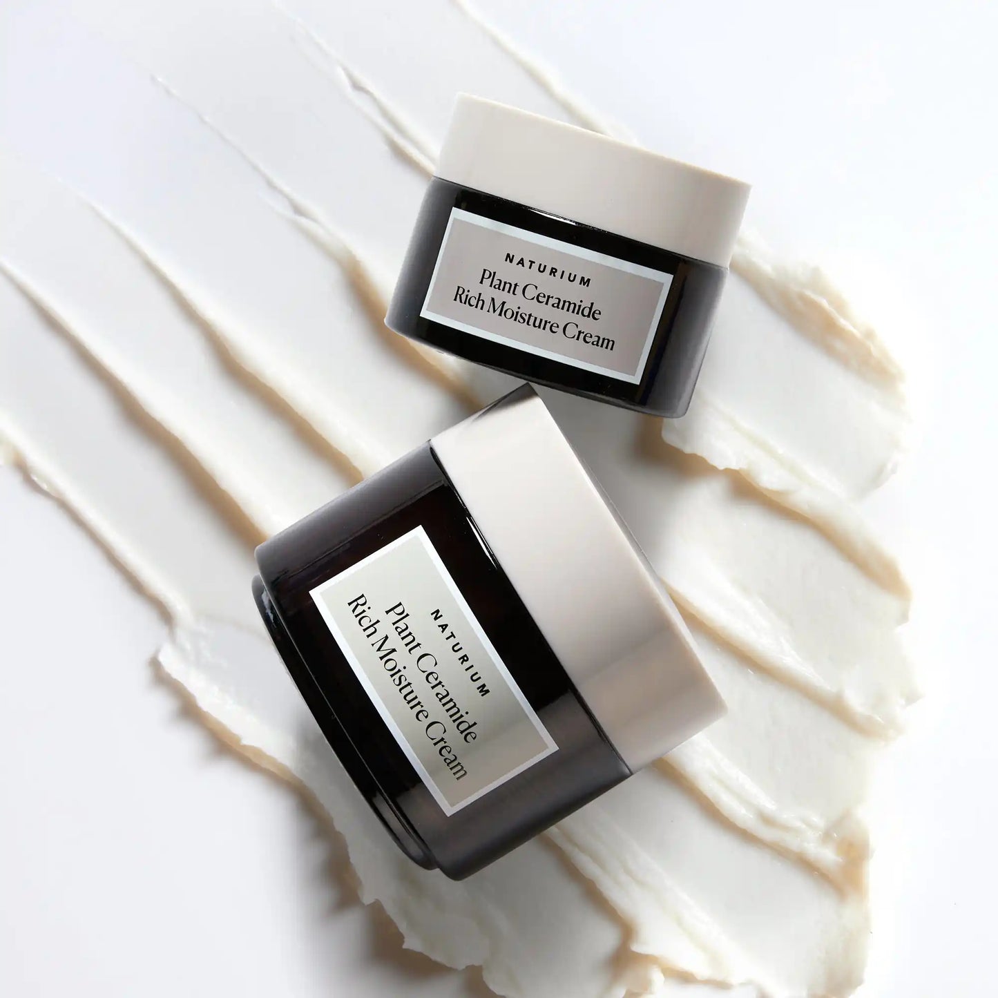 plant-ceramide-rich-moisture-cream-jumbo-v6 11_18_2021_Naturium0575-crop.webp