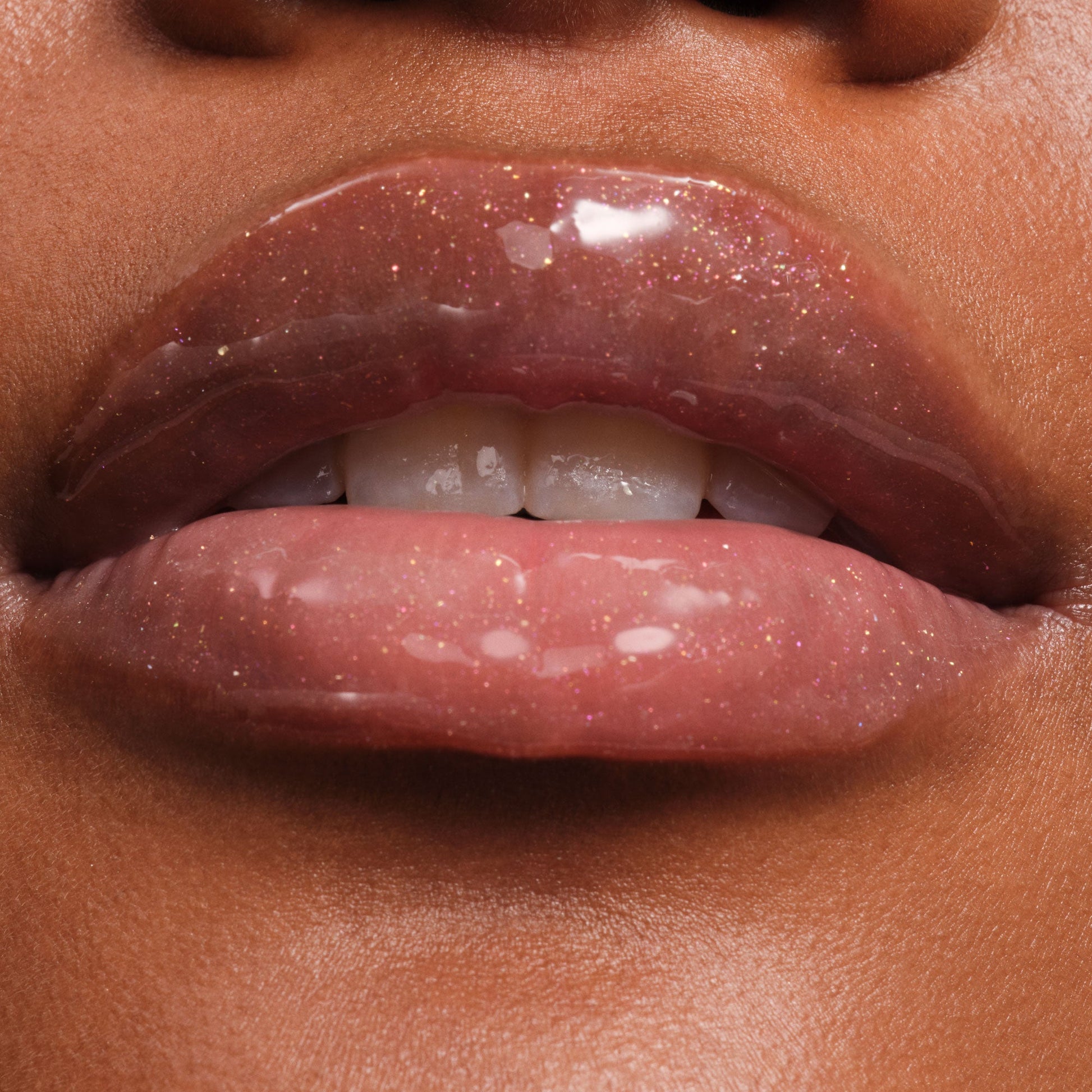 phyto-glow-lip-balm-shimmer-stardust-h5 NATR-10131-Phyto-Glow-Lip-Hover-Stardust.jpg