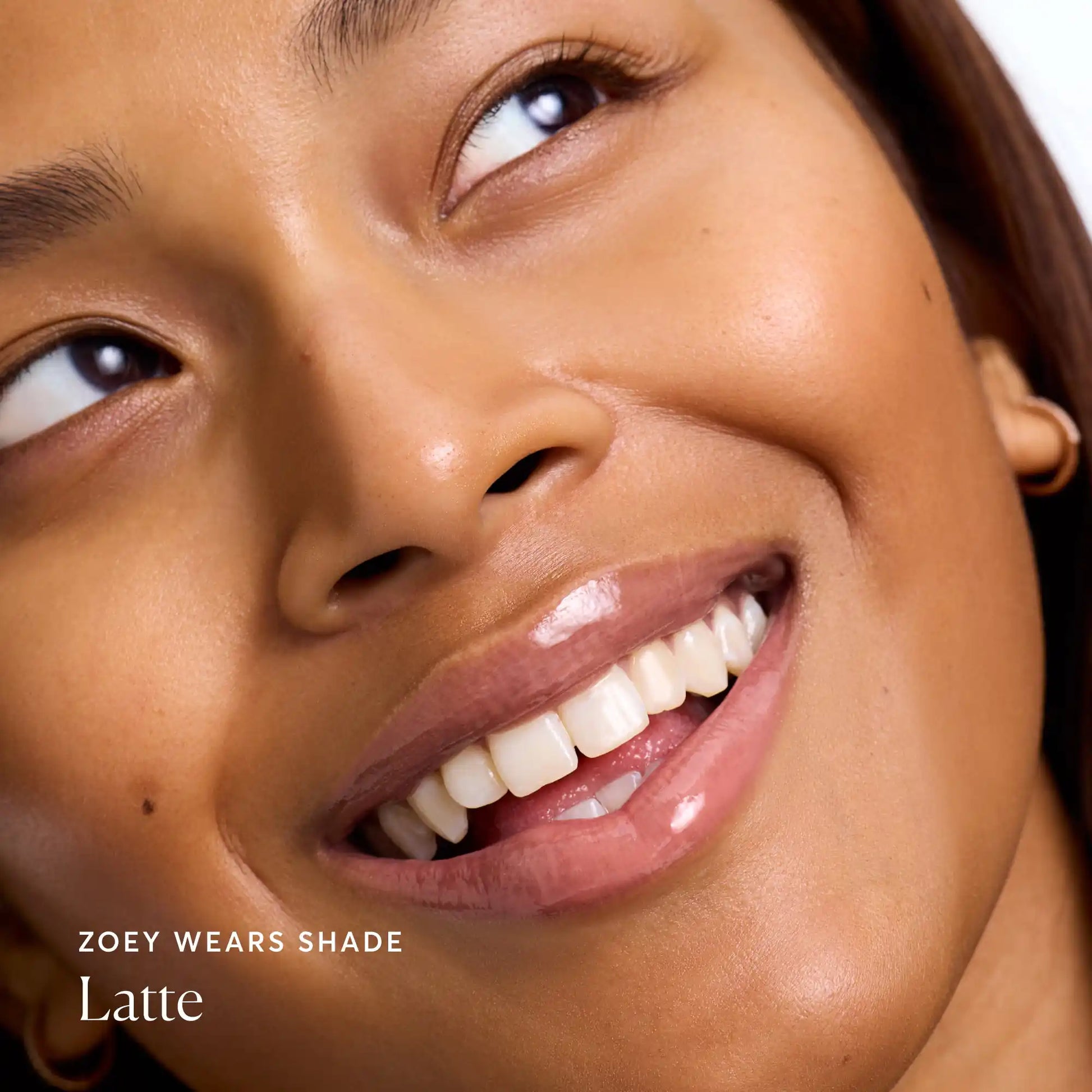 phyto-glow-lip-balm-latte-p6 NATR-60110-Alt-Images-Phyto-Glow-Lip-Balm-Latte-04.webp